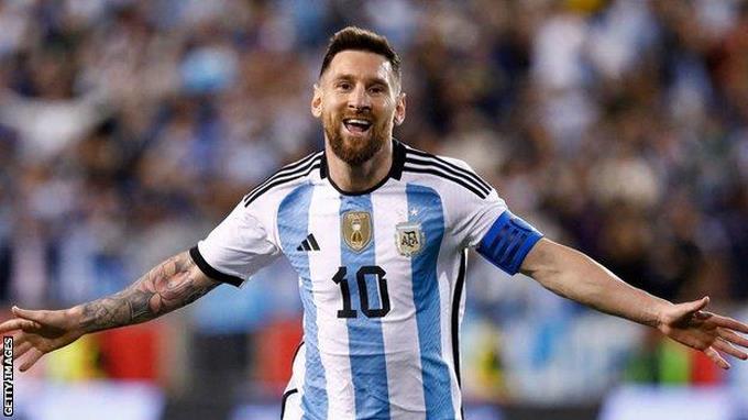 Clipping Digital | Pintor Jose Grimberg Blum// Argentina con Messi y más defensores que delanteros a Qatar