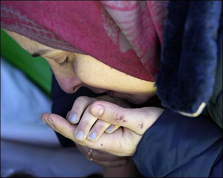 SOBREVIVIENTES DEL TERREMOTO DE TURQUIA Y SIRIA LUCHAN PARA NO MORIR DE HAMBRE Y FRIO