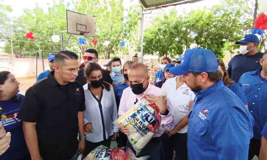 Continúan avanzando los mercados populares de la Gobernación